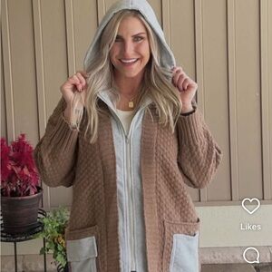 NWT Adora Size Small OVERSIZED Camel and Gray Hooded Cardigan Front Zip